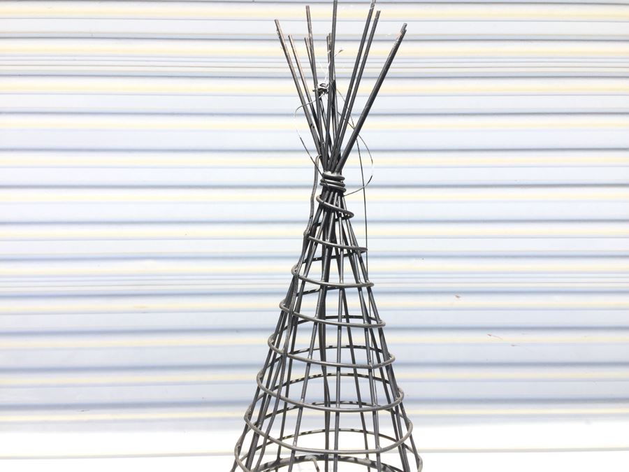 Huge Modernist Metal 6-Bulb Light Fixture [Photo 5]