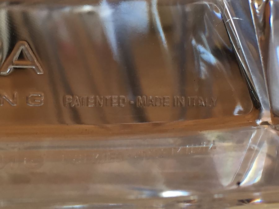 Set Of 4 Domitalia Crystal Clear Lucite Chairs Made In Italy Retails For $1,476 [Photo 15]