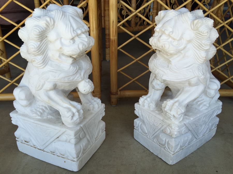 Hand Carved White Stone Foo Dogs [Photo 2]