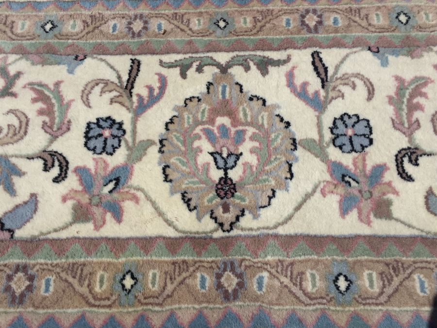 LARGE 18.5' x 14' Wool Area Rug Floral Motif With Light Neutral Tones [Photo 9]