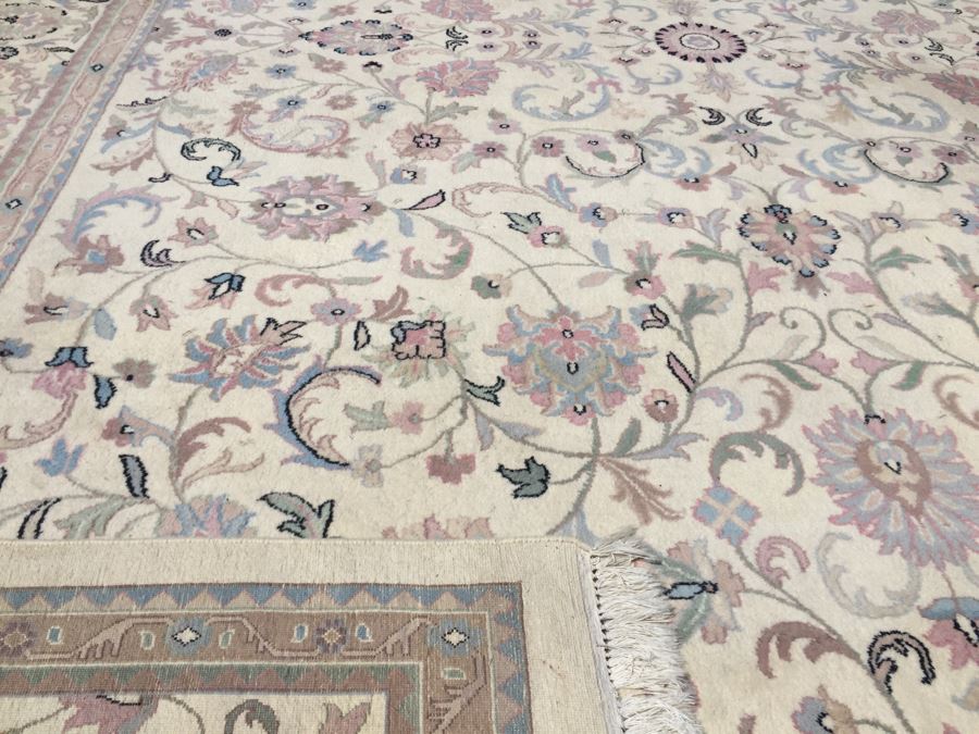 LARGE 18.5' x 14' Wool Area Rug Floral Motif With Light Neutral Tones [Photo 16]
