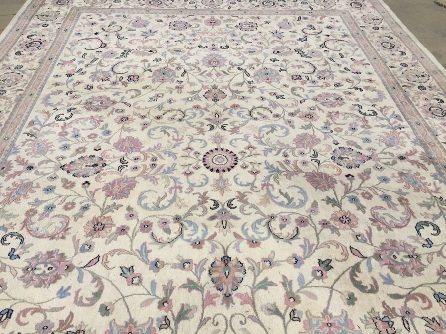 LARGE 18.5' x 14' Wool Area Rug Floral Motif With Light Neutral Tones [Photo 13]