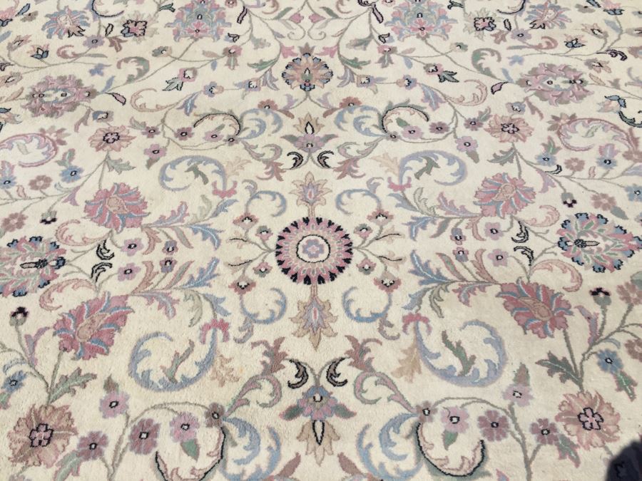 LARGE 18.5' x 14' Wool Area Rug Floral Motif With Light Neutral Tones [Photo 12]