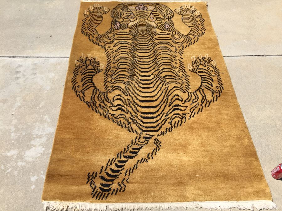 Hand Knotted Wool Tiger Rug 7' X 4.5' [Photo 5]