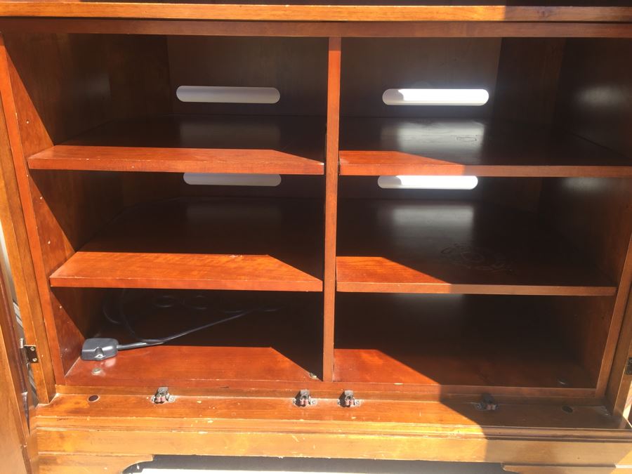 Ethan Allen Armoire Entertainment Unit Wooden Cabinet [Photo 14]