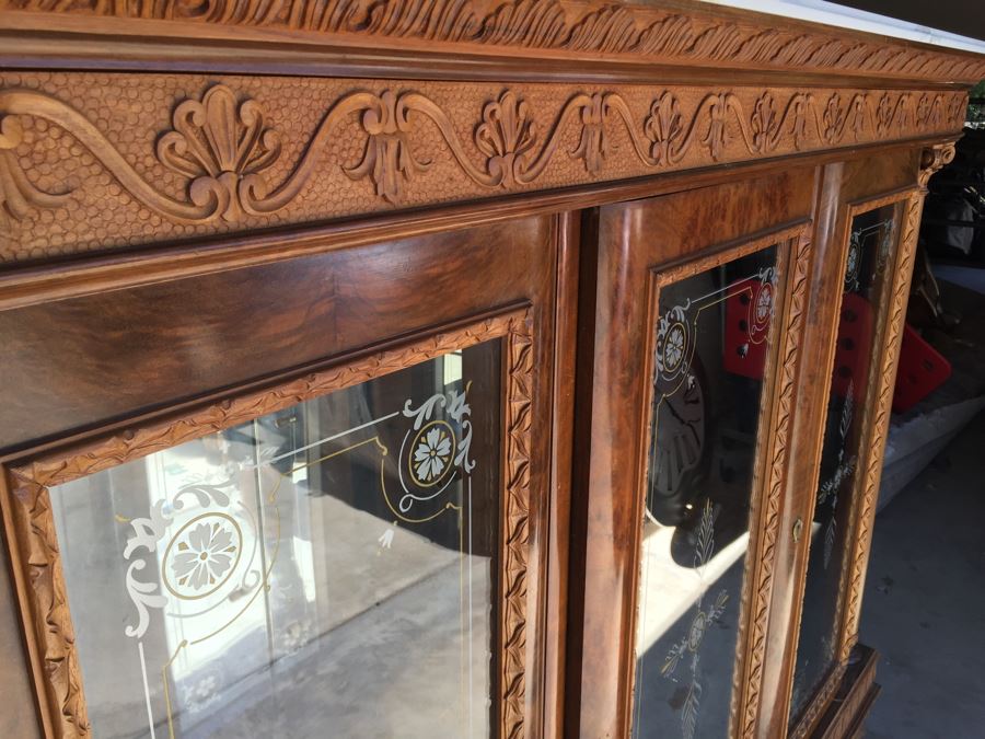 Mirrored Curio Cabinet With Detailed Wood Carving And Marble Top [Photo 6]
