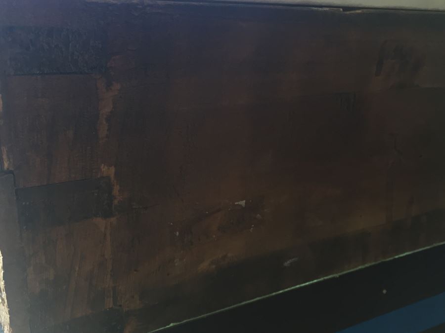 Mirrored Curio Cabinet With Detailed Wood Carving And Marble Top [Photo 25]