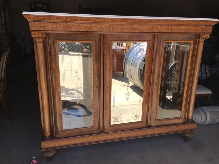 Mirrored Curio Cabinet With Detailed Wood Carving And Marble Top [Photo 5]