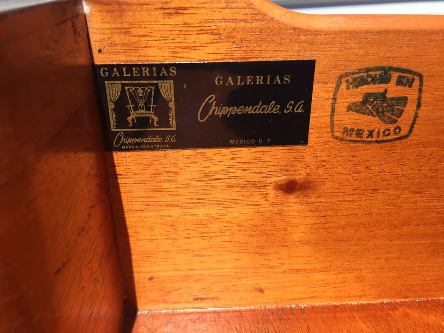 Galerias Chippendale Dresser and Nightstand Solid Wood Very Heavy [Photo 3]