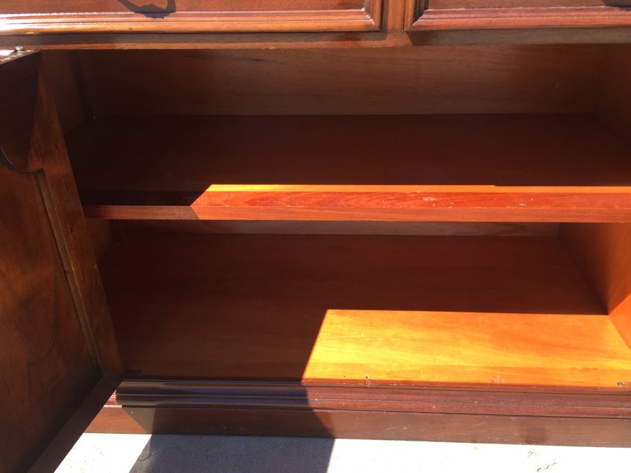 Galerias Chippendale China Cabinet Buffet With Hutch [Photo 14]