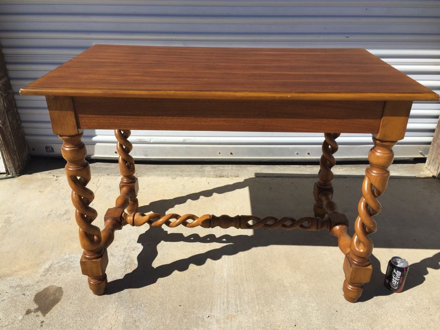 Barley Twist Table [Photo 4]