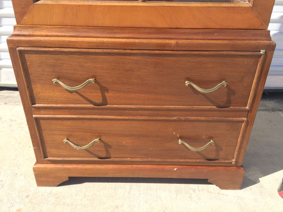 Curio Cabinet With 2 Drawers - Mirrored Back And Glass Shelves [Photo 3]