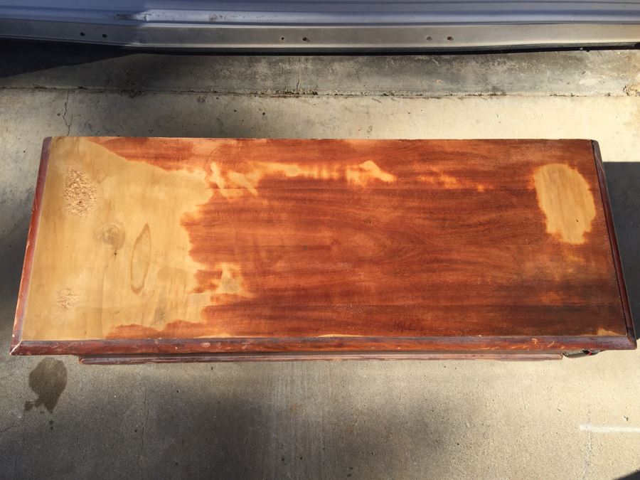 LANE Cedar Chest - Top Has Been Repaired - Great Paint Candidate [Photo 13]