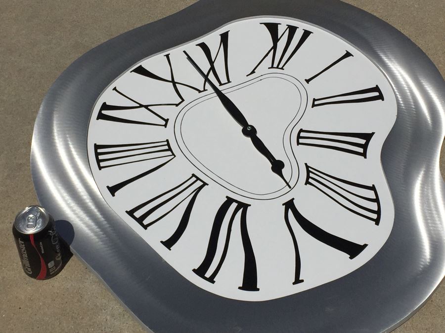 Large Surrealism Wall Clock [Photo 5]