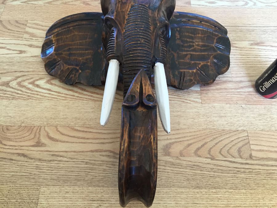 Carved Wooden Elephant's Head Wall Hanging [Photo 5]