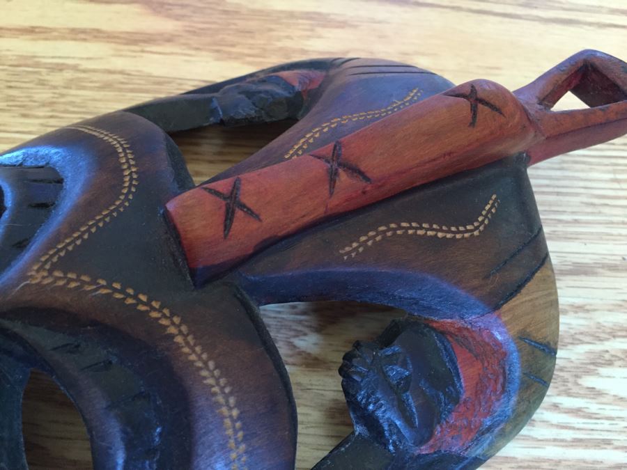 Pair Of Wooden African Masks [Photo 11]