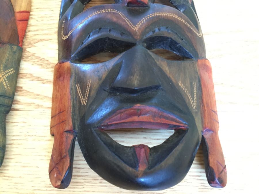 Pair Of Wooden African Masks [Photo 7]