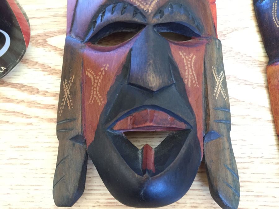 Pair Of Wooden African Masks [Photo 5]