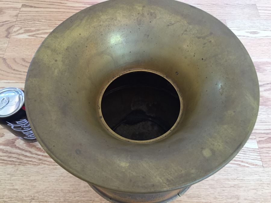 Union Pacific Railroad Brass Spittoon [Photo 10]