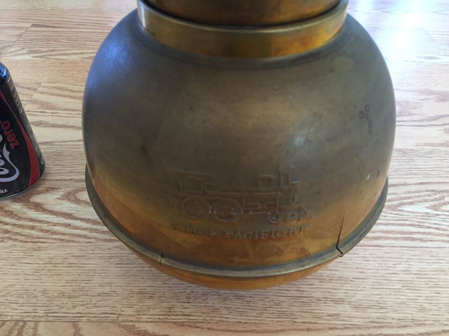 Union Pacific Railroad Brass Spittoon [Photo 11]