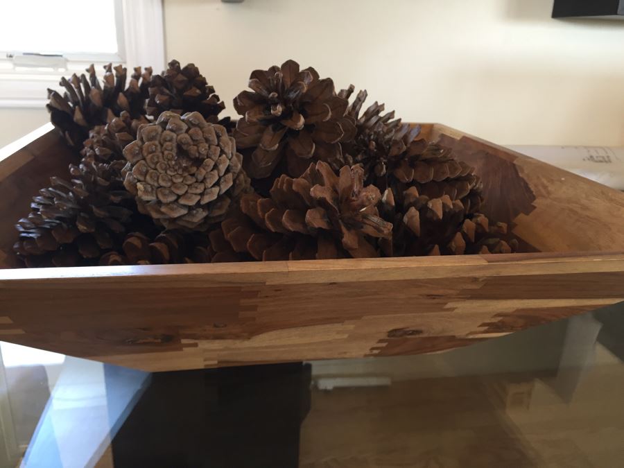 Large Finely Crafted Wooden Bowl With Pine Cones [Photo 10]