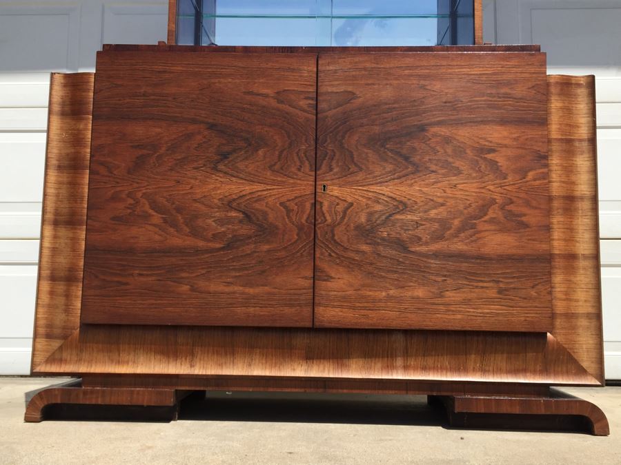 Super Cool Art Deco Hipster Bar - Must See In Person [Photo 14]