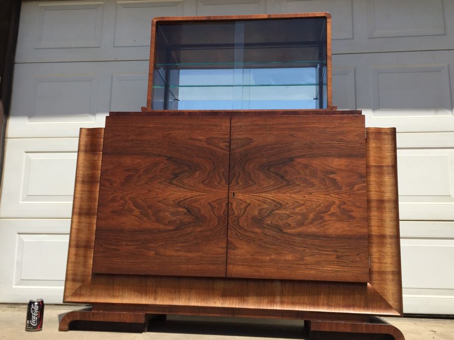 Super Cool Art Deco Hipster Bar - Must See In Person [Photo 3]