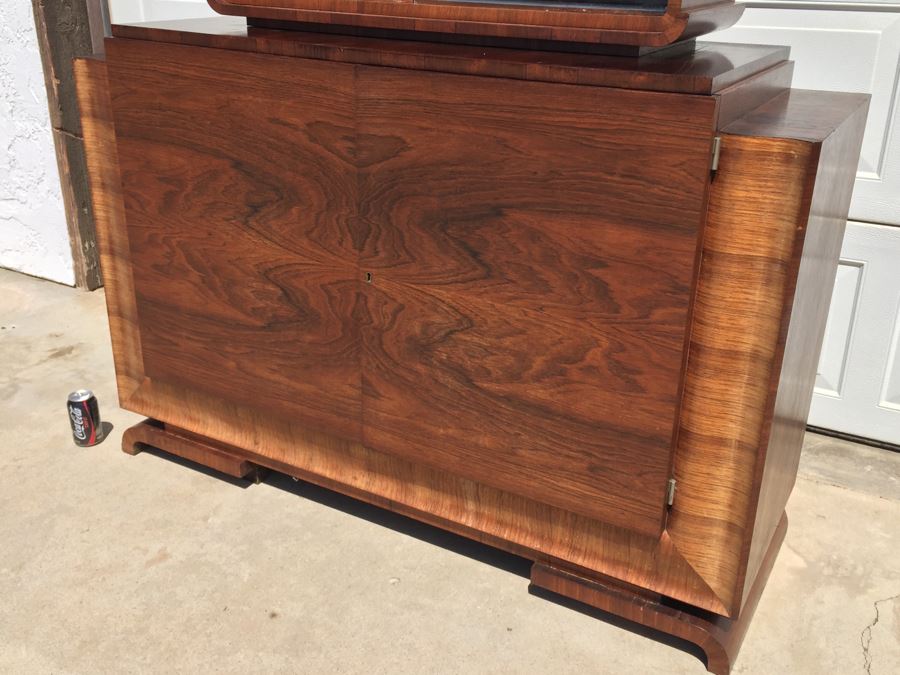 Super Cool Art Deco Hipster Bar - Must See In Person [Photo 5]