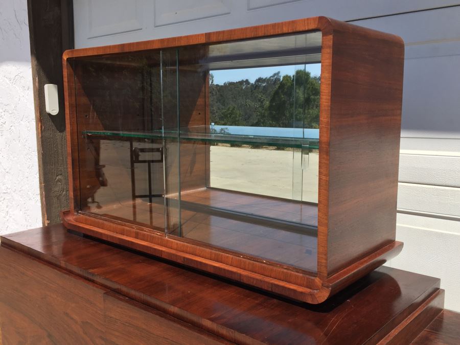 Super Cool Art Deco Hipster Bar - Must See In Person [Photo 7]