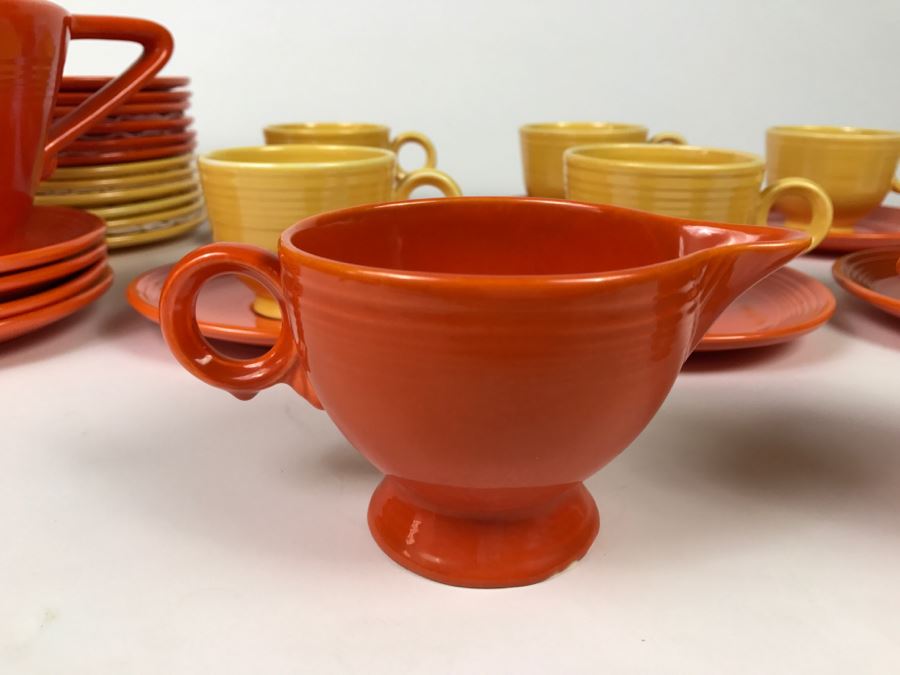 Early Original Fiesta Fiestaware HLO Genuine Cups, Saucers, Cake Plates, Teapot, Creamer And Sugar [Photo 7]