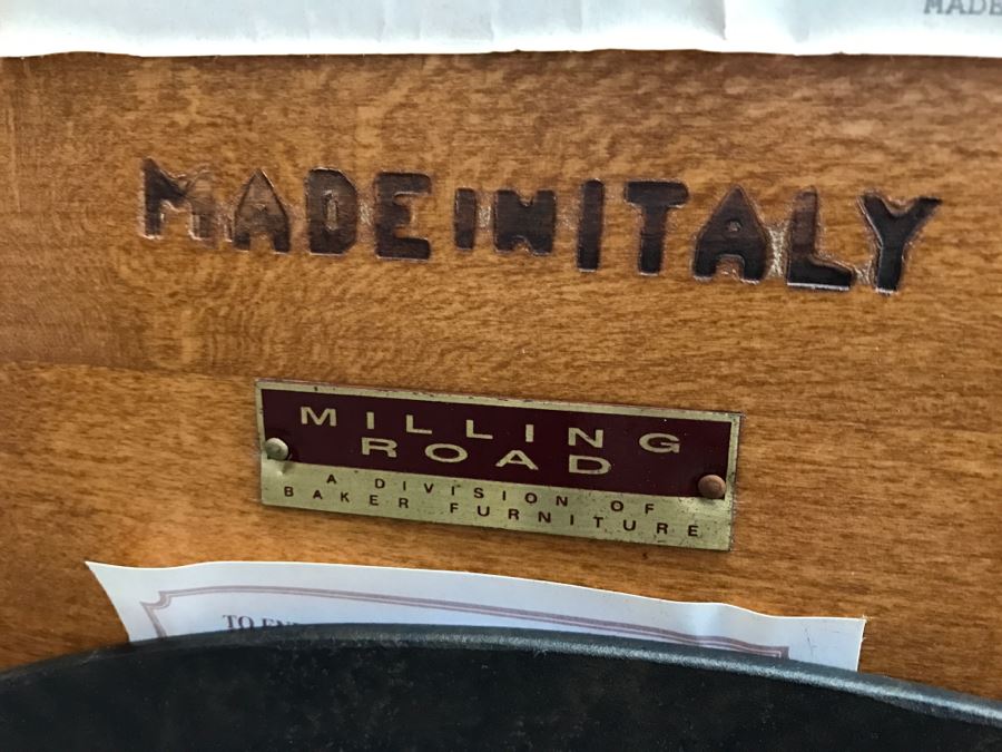 Maple Round Kitchen Table With 4 Chairs By Milling Road - A Division Of Baker Furniture (High End) - Made In Italy [Photo 4]