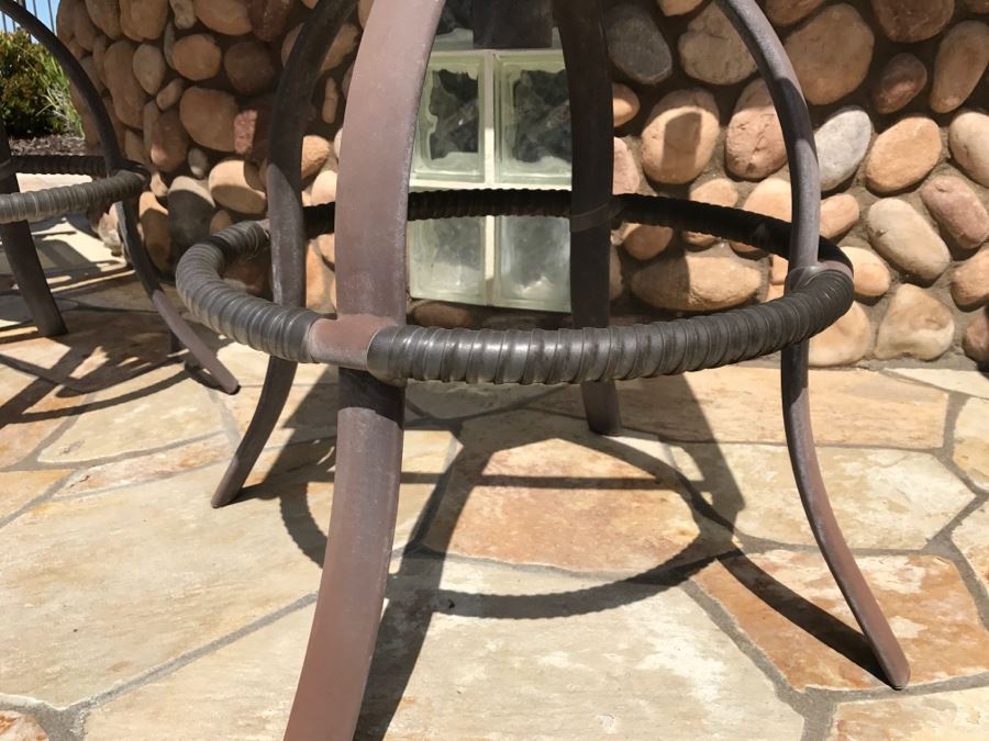 Set Of 5 Mallin High End Aluminum Outdoor Patio Furniture Swivel Bar Stools [Photo 6]