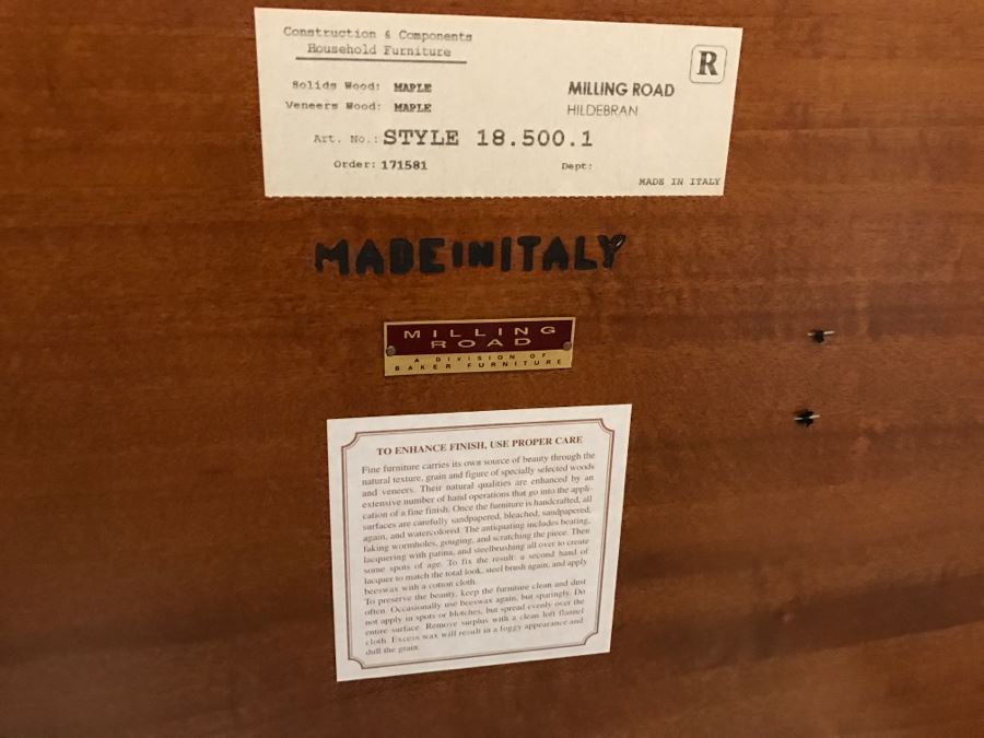 Very Nice Maple Coffee Table With Turned Legs On Casters By Milling Road - A Division Of Baker Furniture (High End) - Made In Italy [Photo 11]