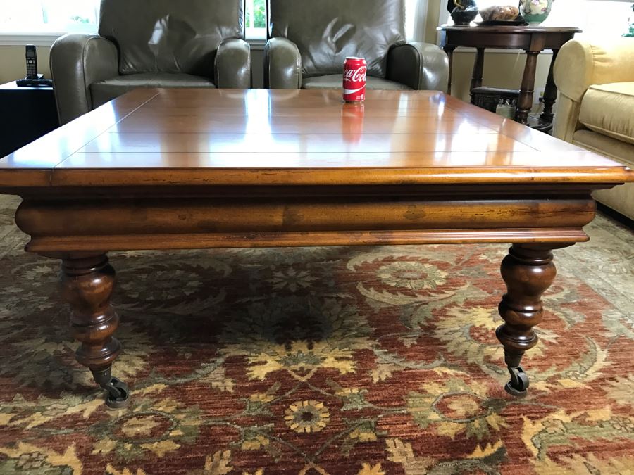 Very Nice Maple Coffee Table With Turned Legs On Casters By Milling Road - A Division Of Baker Furniture (High End) - Made In Italy [Photo 14]