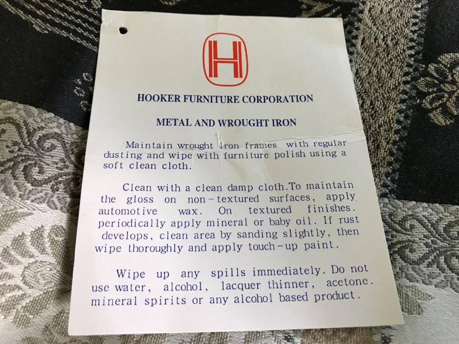 Hooker Furniture Metal And Wrought Iron Queen Size Bed - Without Mattress And Bedding [Photo 2]