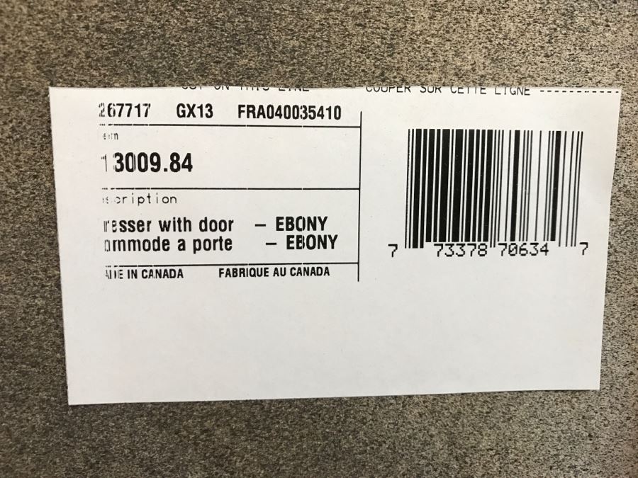 Nice Ebony Dresser With Door Made In Canada [Photo 10]