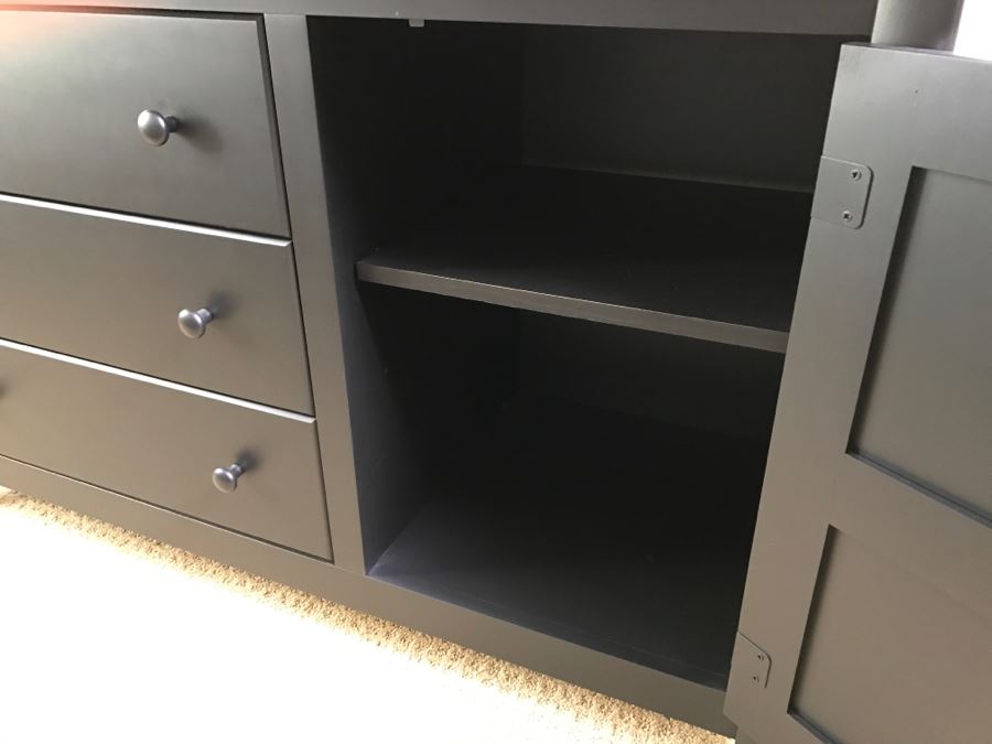 Nice Ebony Dresser With Door Made In Canada [Photo 7]