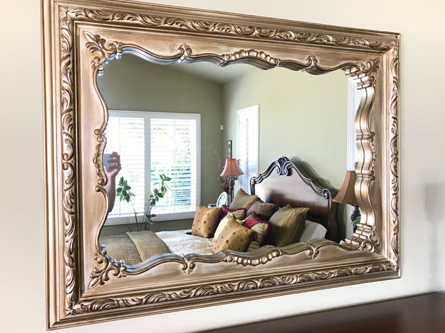 Fabulous Wooden Decorator Mirror