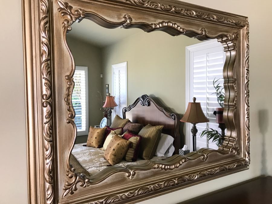 Fabulous Wooden Decorator Mirror [Photo 5]