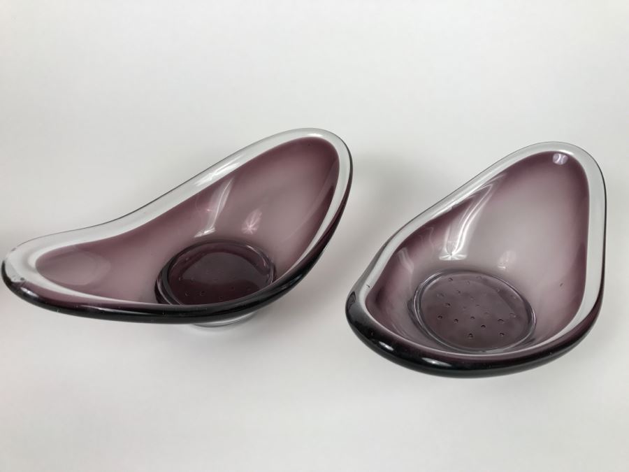 Pair Of Purple Swedish Glass Bowls [Photo 6]
