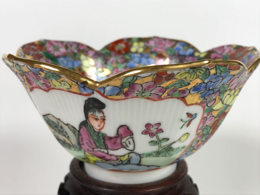 Vintage Asian Porcelain Dish With Stand [Photo 4]