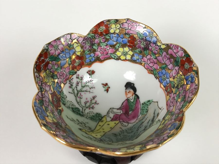 Vintage Asian Porcelain Dish With Stand [Photo 6]