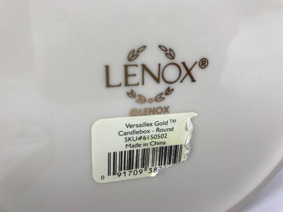 White LENOX Bowls, Vase And Candlebox [Photo 7]