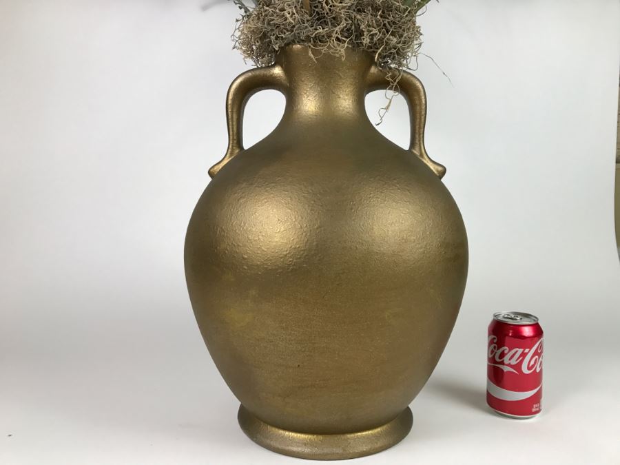 Large Gold Decorator Vase With Articial Gold Flowers [Photo 1]