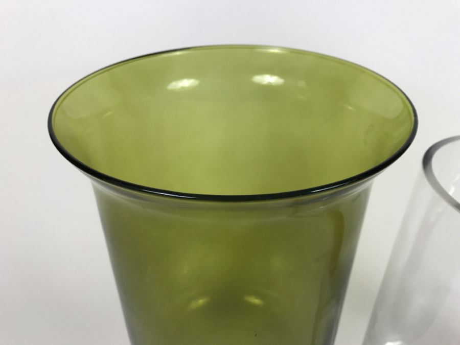 Pair Of Glass Vases [Photo 3]