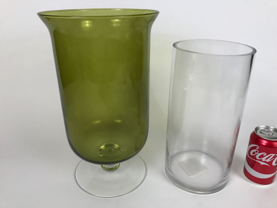 Pair Of Glass Vases [Photo 2]