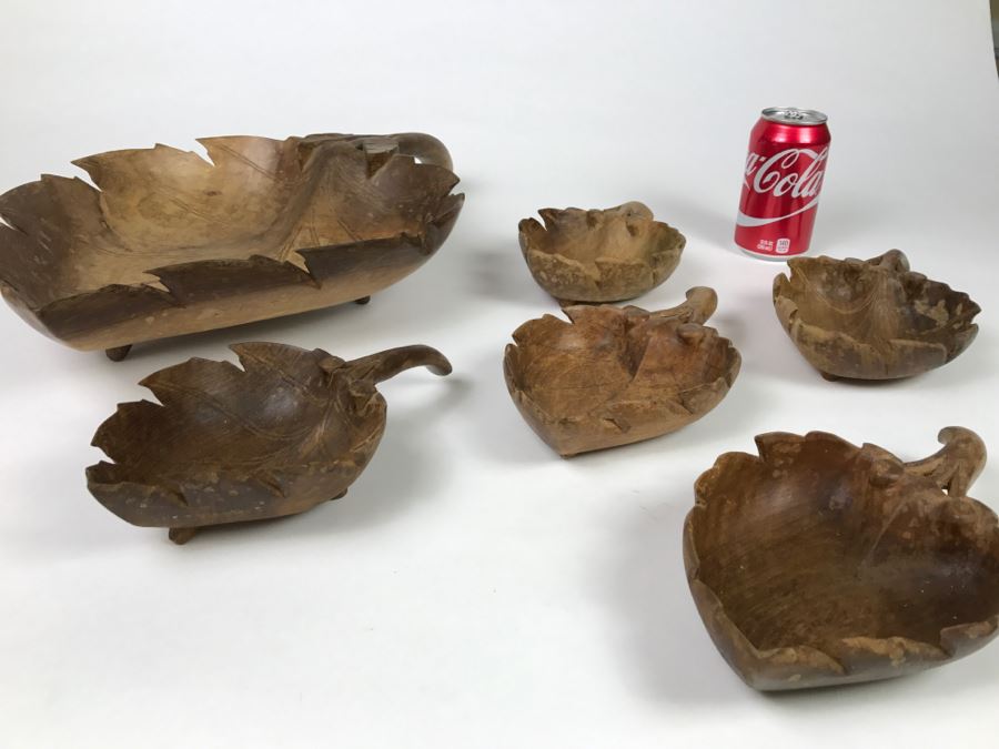 Vintage Carved Wooden Bowls With Leaf Motif [Photo 5]