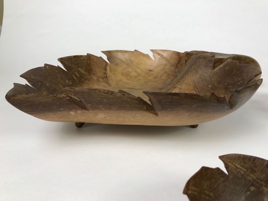 Vintage Carved Wooden Bowls With Leaf Motif