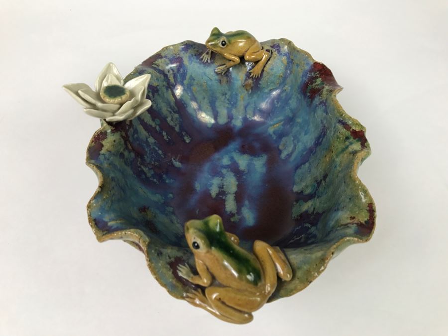 Signed Asian Art Pottery Footed Bowl With Frogs On Rim Of Bowl [Photo 12]