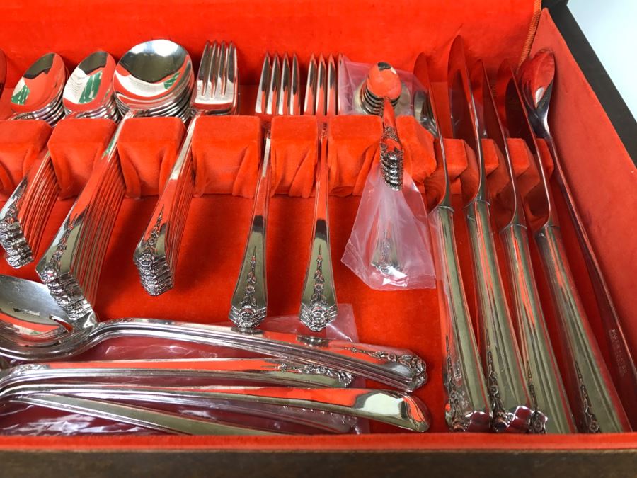Large Set Of Holmes & Edwards Silverplate Flatware Sets In Wooden Silverware Storage Boxes [Photo 16]